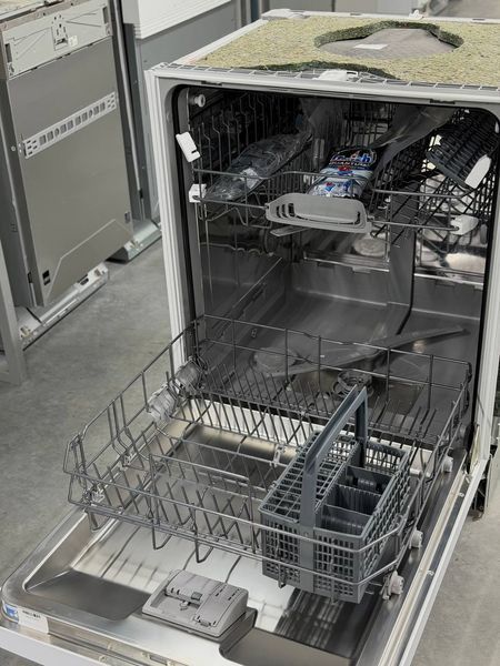 НОВА! Посудомийна машина Siemens IQ 300 SL6PW1S IQ 300 SL6PW1S фото