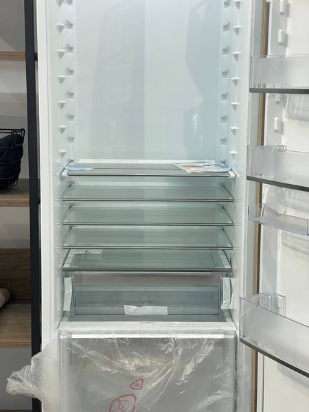 Новий вбудований холодильник Electrolux ERX3214AOX ERX3214AOX фото