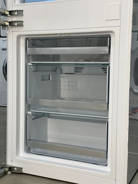 Холодильник Gorenje NRKI5182A1 NRKI5182A1 фото